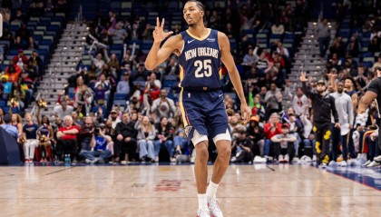 攻防俱佳！墨菲15中9砍下32分3板3助3断 罚球12中12